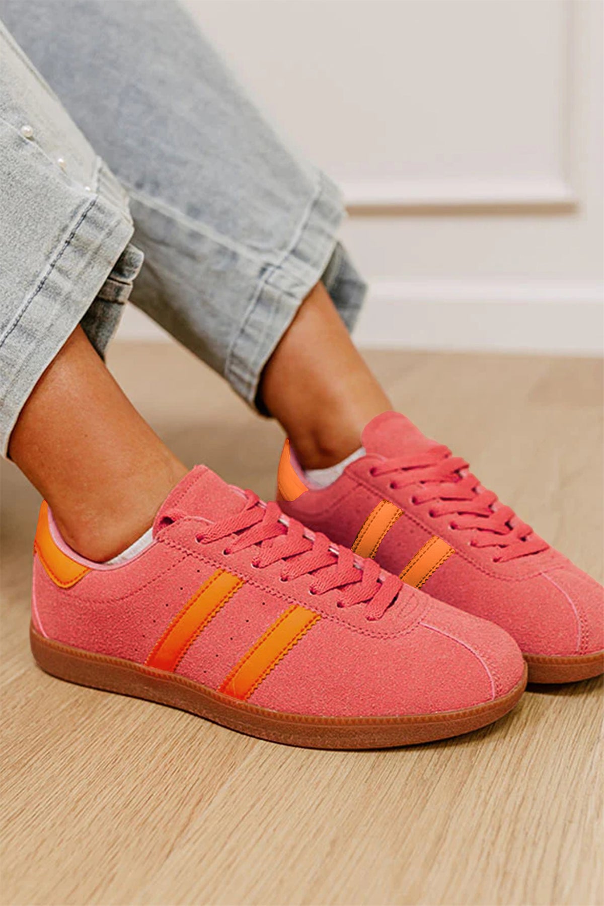 Lace-Up Leather Flat Shoes