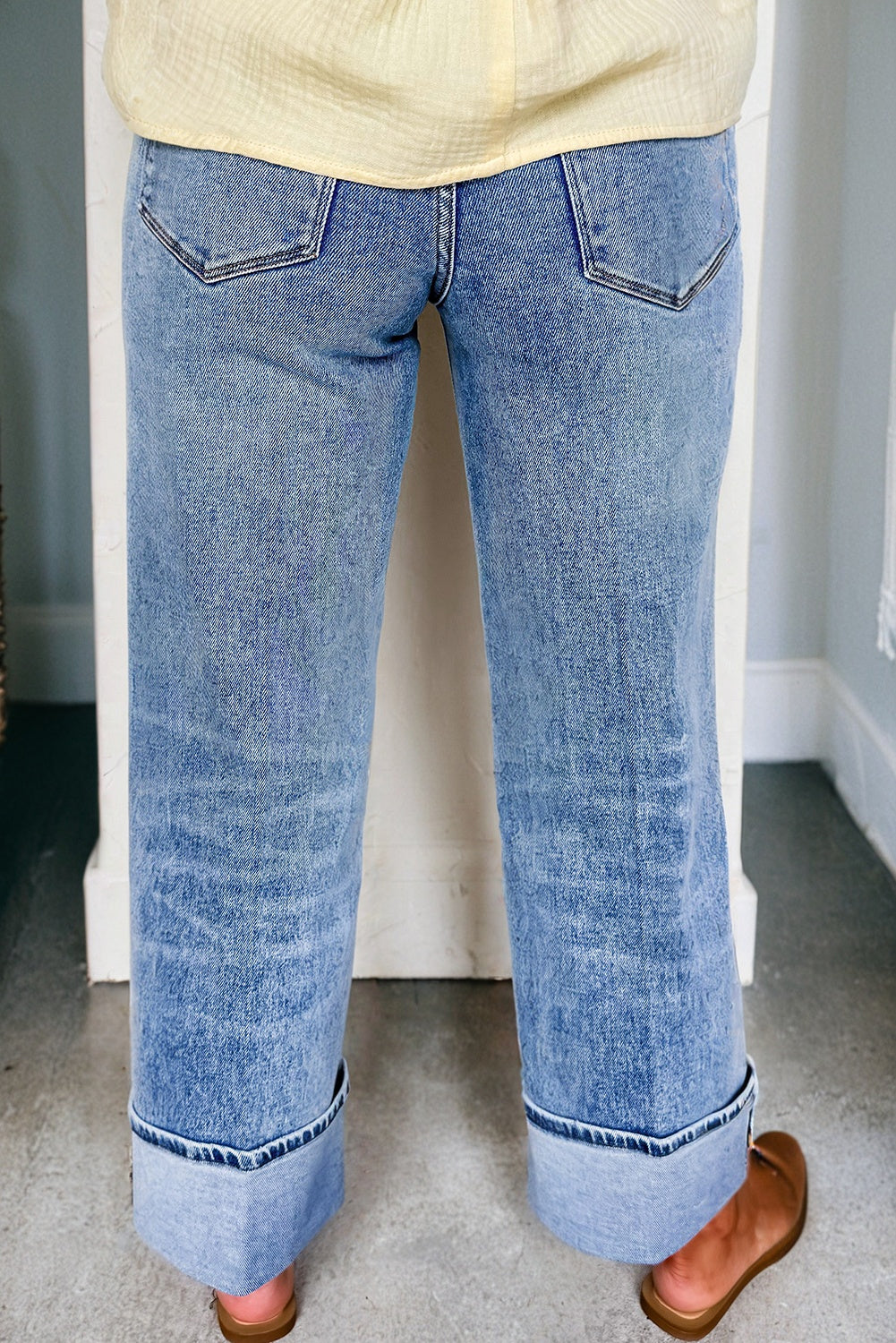 Cuffed Hem Straight High Waist Jeans