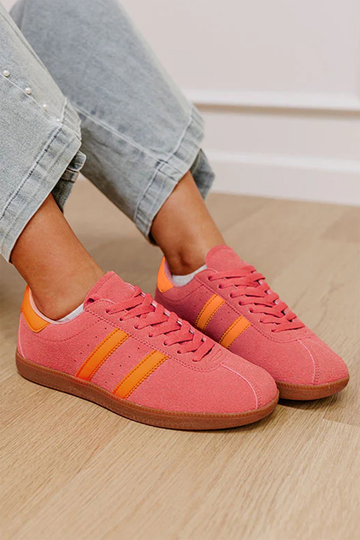 Lace-Up Leather Flat Shoes