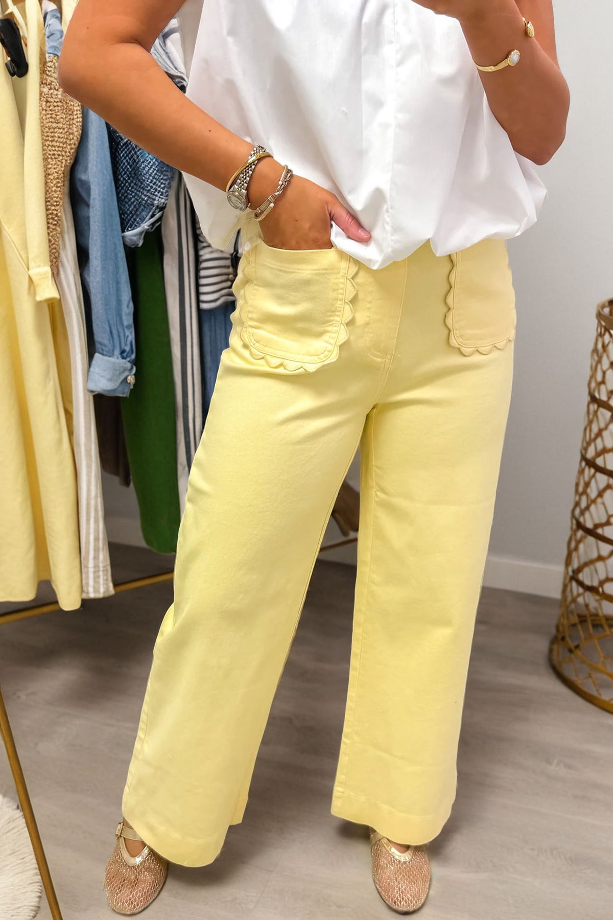 Scalloped Pocket Shift Jeans